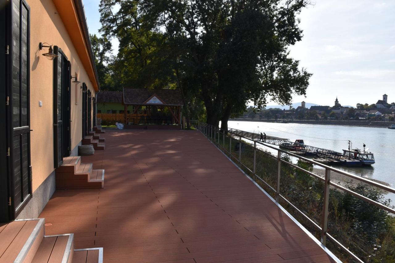 Szazesztendos Reveszhaz Apartman Szigetmonostor Ngoại thất bức ảnh