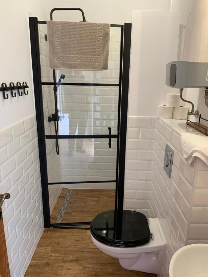 Szazesztendos Reveszhaz Apartman Szigetmonostor Ngoại thất bức ảnh