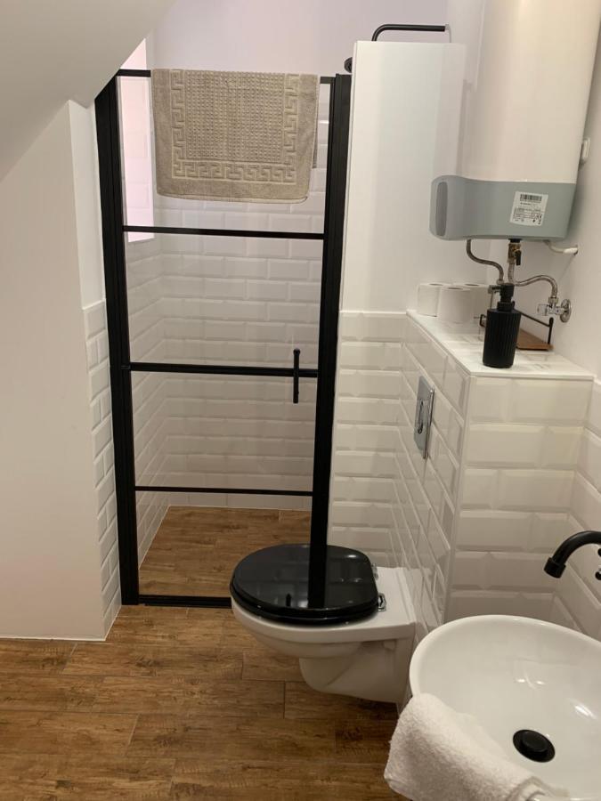 Szazesztendos Reveszhaz Apartman Szigetmonostor Ngoại thất bức ảnh