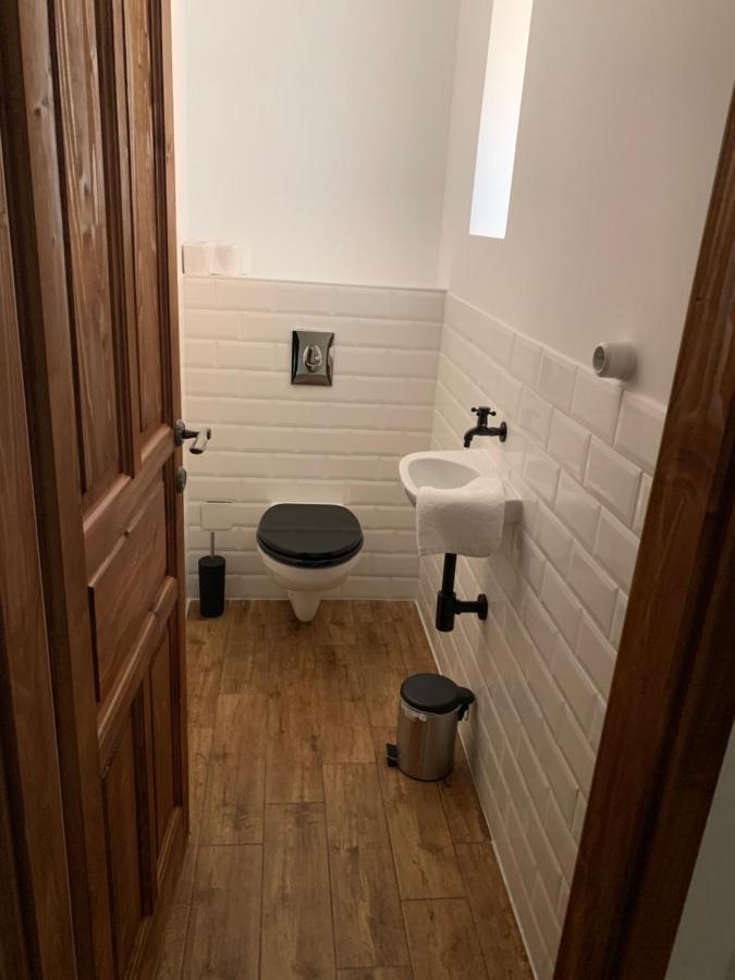 Szazesztendos Reveszhaz Apartman Szigetmonostor Ngoại thất bức ảnh