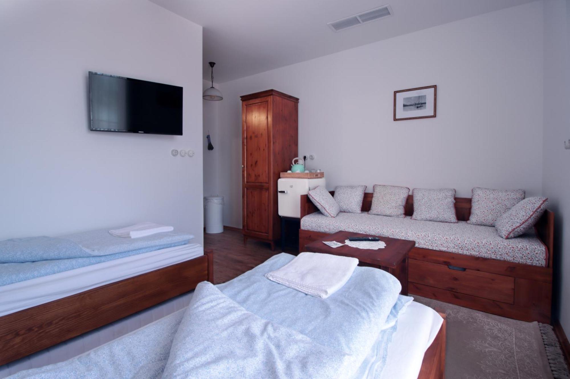 Szazesztendos Reveszhaz Apartman Szigetmonostor Ngoại thất bức ảnh